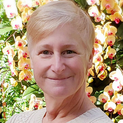 Alumna Profile: Lynn Heinmuller Fisher ’97