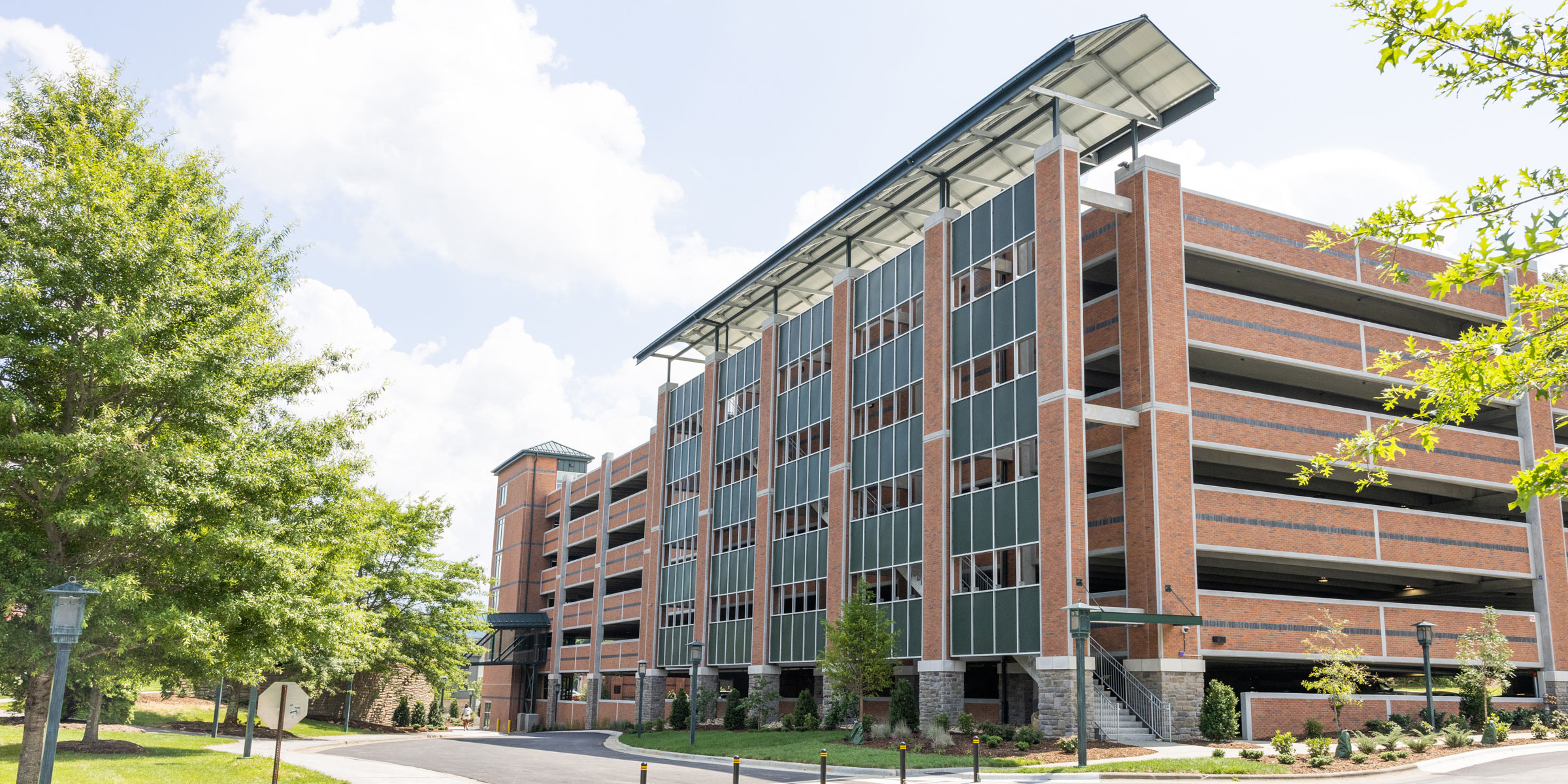 Holmes Drive Parking Deck